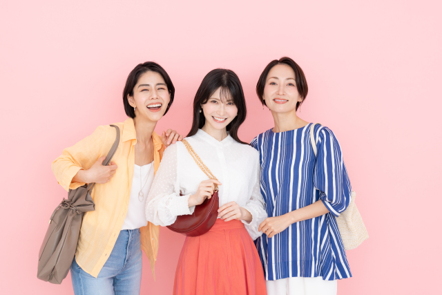 笑顔の女性たち